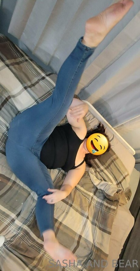 sashaandbear model pornographic picture