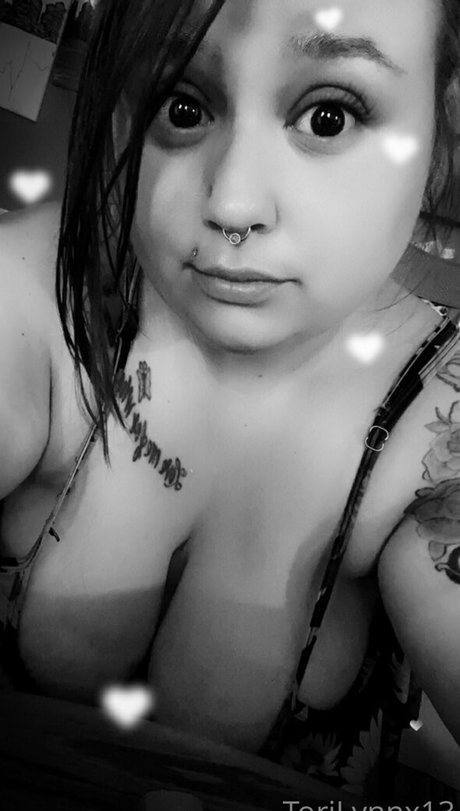 torilynnx13 nude pornstar photo