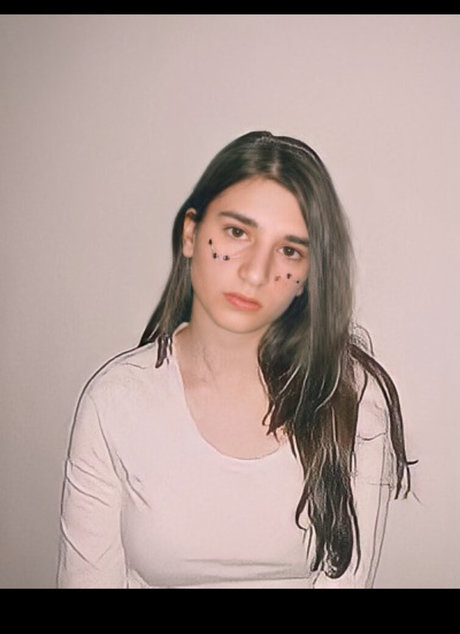 Weirdrole top model pictures