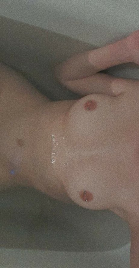 sari safari32 hot star photo