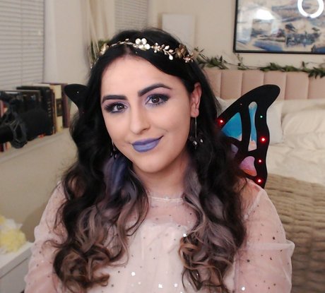 Alliebeemac star exclusive pics