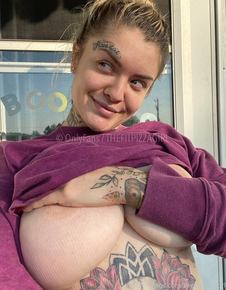 thefitpizzagirl nude star pictures