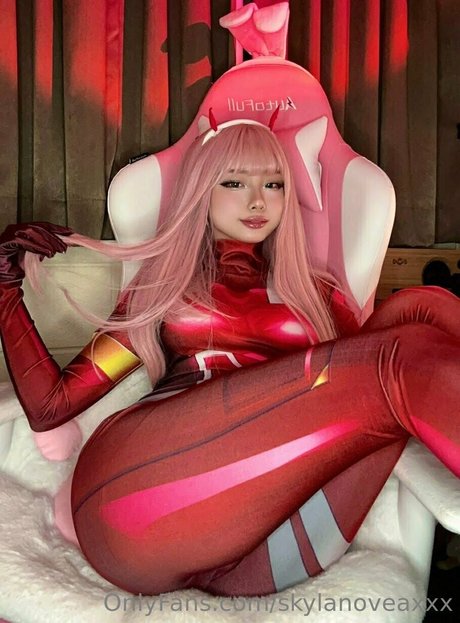 skylanoveaxxx star free pics