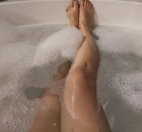 Normii high quality pornstar images