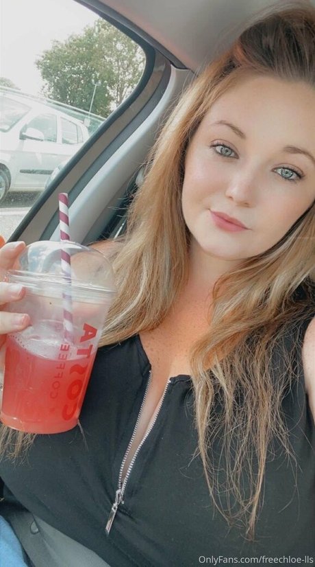 chloze00 nudes model photos