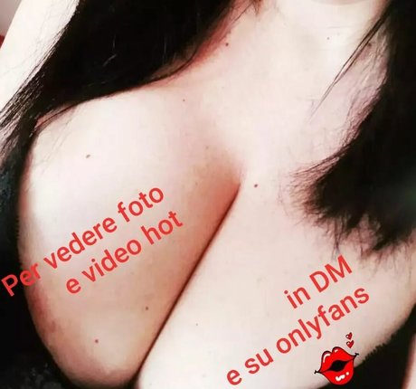 Venere Mora model free pictures