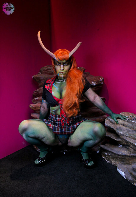 mypetmonstergirl star pic