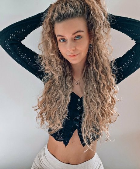 Dalmalaluna model sex galleries