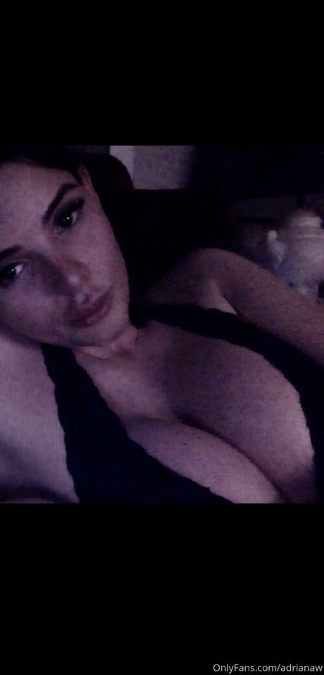 adrianaw hot actress picture