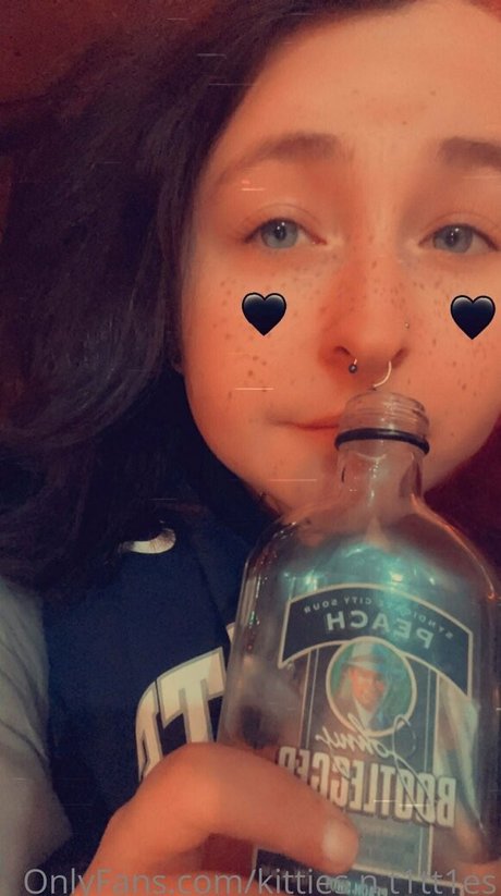 kitties n t1tt1es free pornstar img