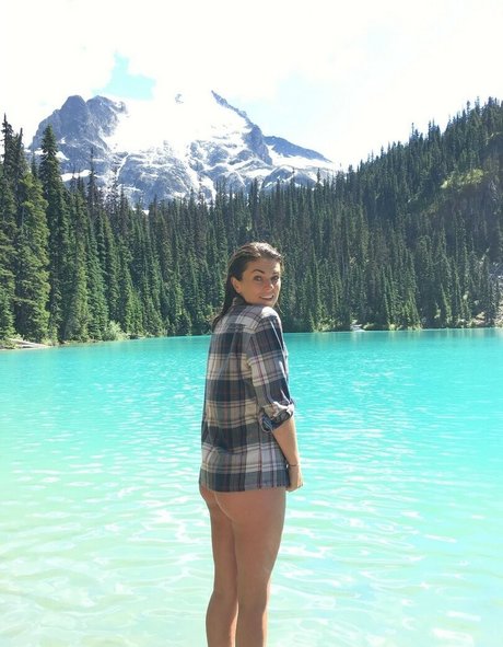 Serinda Swan high quality pornstar picture