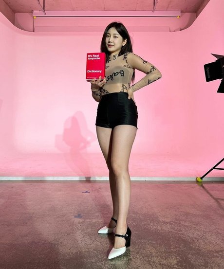 Lsoojung model pretty pictures