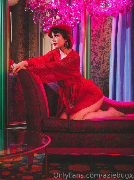 aziebugx nude pornstar archive