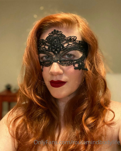 roulamindbodylife nude pornstar photos