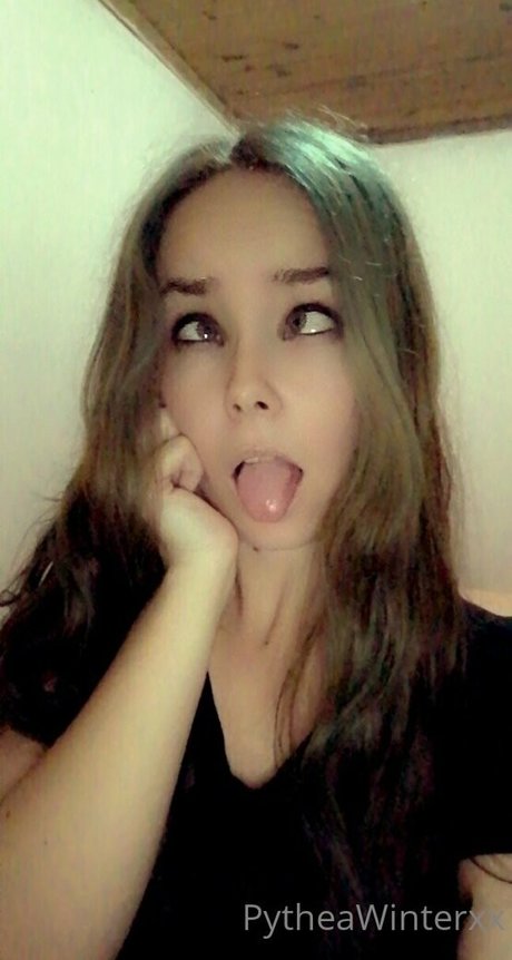 pytheawinterxx star porn photos