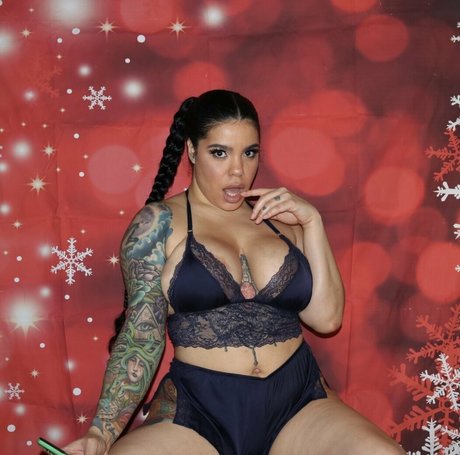 oohsosavvy model beautiful galleries