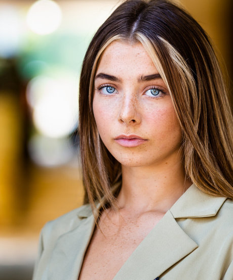 Maddie Henderson star high quality image