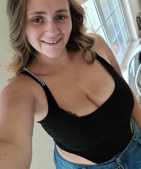 Ivory Ray nice star pics