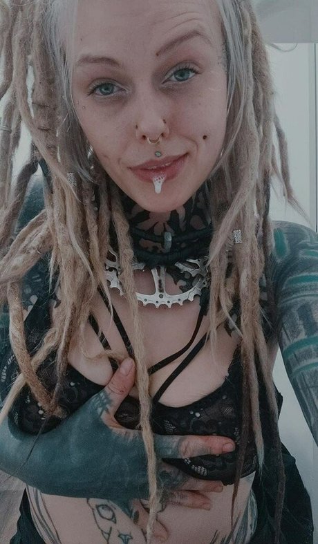 psychedelic mess star nude archive