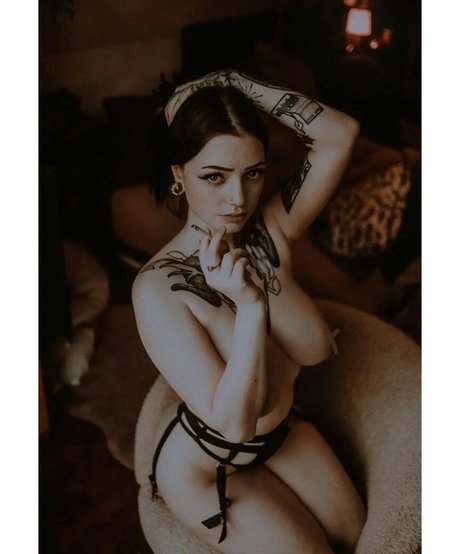 Lil Creep model nice gallery