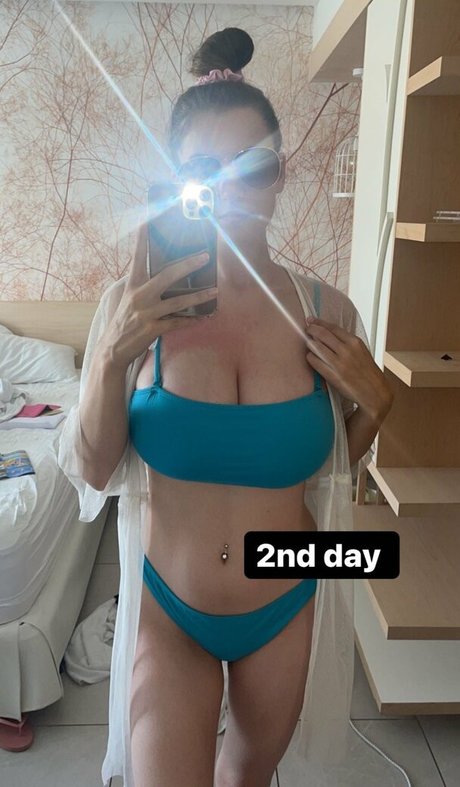 Chloe Louise Thomas pornstar top photos