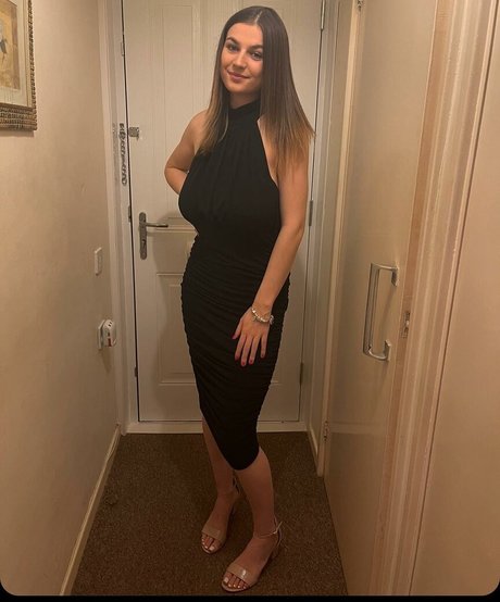 Chloe Louise Thomas star sex img