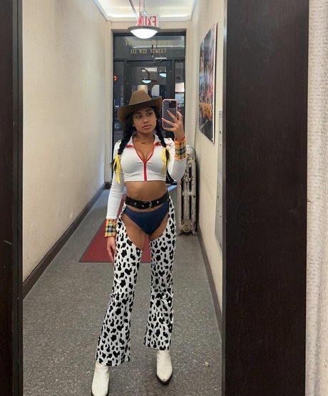 Emma Regala star nudes galleries