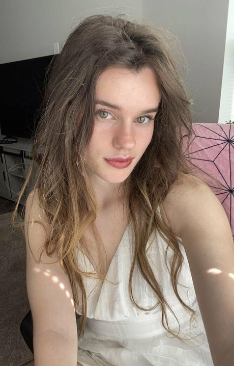 kes de porn model photos