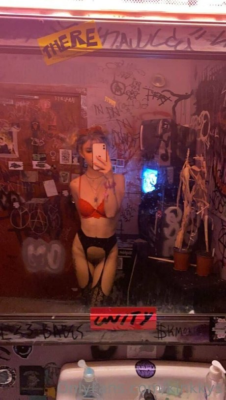 kinkkys free model pictures