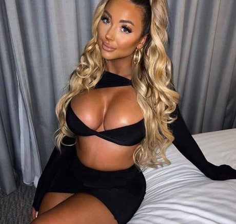 Beth Amelia naked actress image