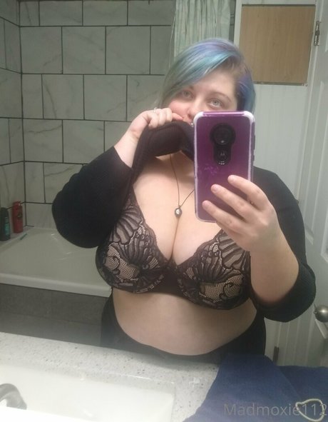 madmoxie112 pornstar adult photo