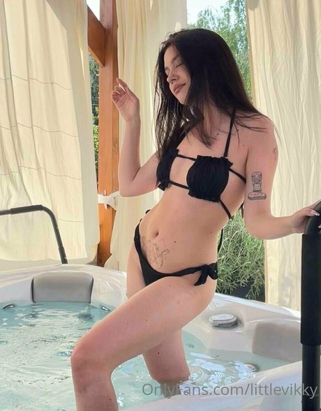 littlevikky star erotic picture