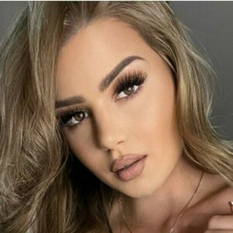 Adrianaa g perfect model gallery