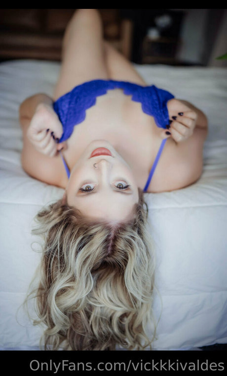 vickkkivaldes porn actress pic