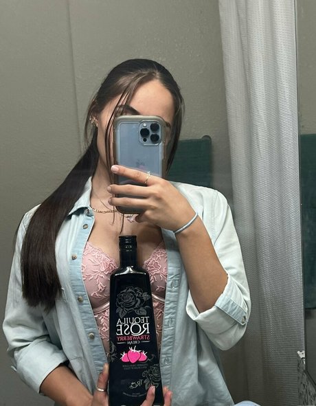 luna xox15 model nude pics