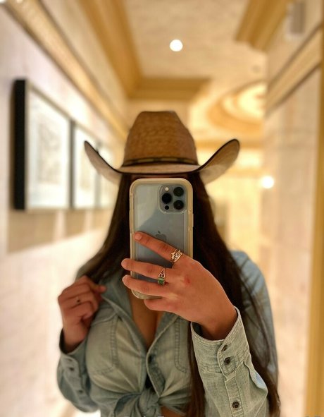 luna xox15 actress picture