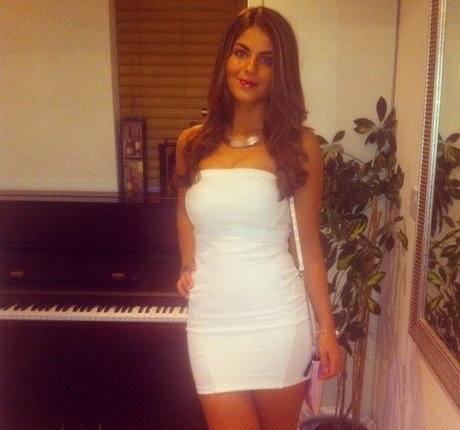 Lauren Fardon pornstar free img