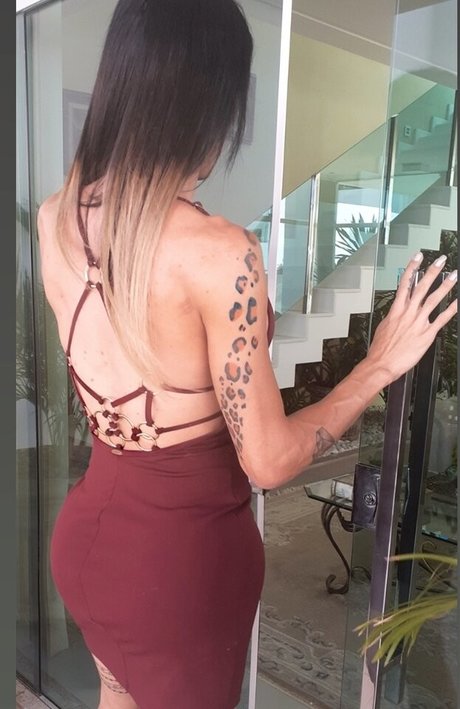 Guilhermina Laileb sexy model photos