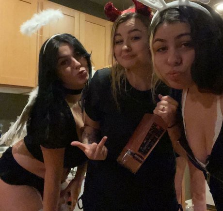 Kenzie G naked star gallery