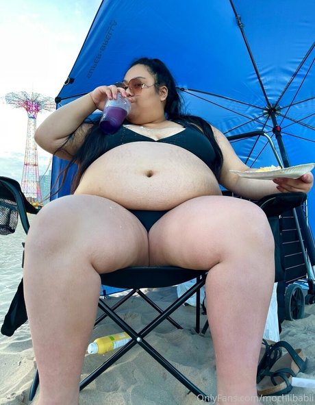 mochiibabii nude actress pictures