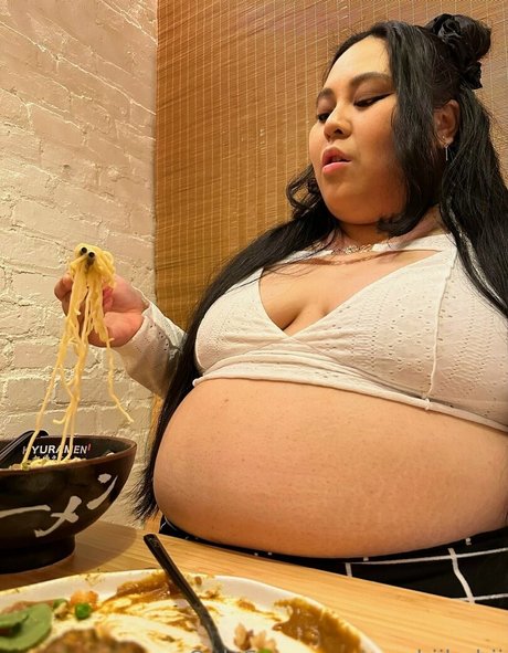 mochiibabii model nudes photos