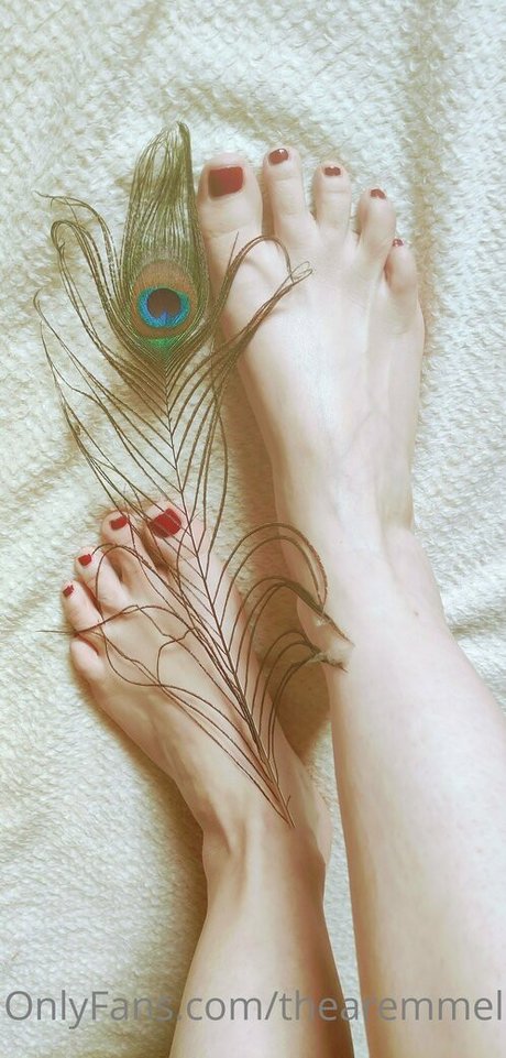 thearemmel art actress pics