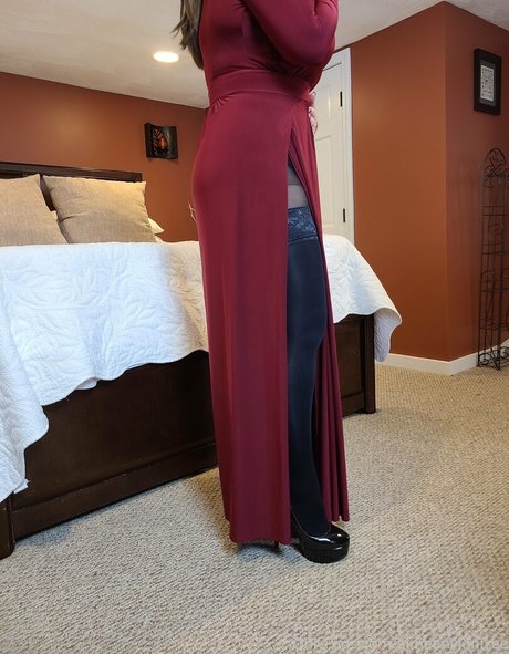 aimeenylonfree sex actress pictures