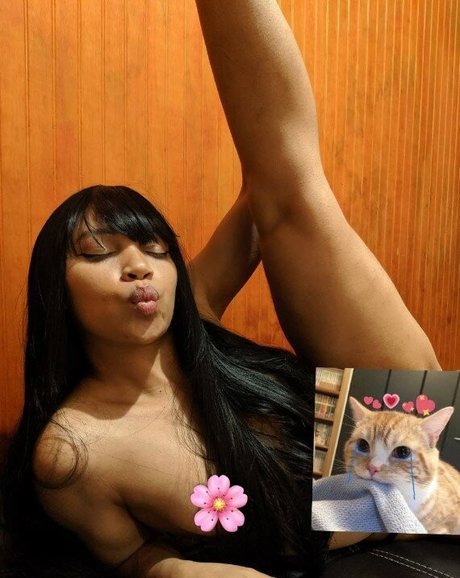 Thami adult actress gallery