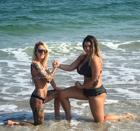 Chelsea Hammill hd pornstar archive