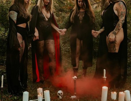 Chelsea Hammill star beautiful pic