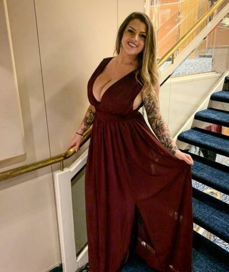 Chelsea Hammill model xxx img