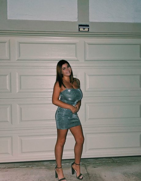 Emma R B hot star gallery