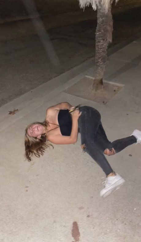 Emma R B adult model img