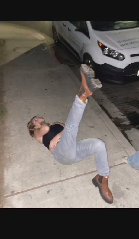 Emma R B nude pornstar pictures